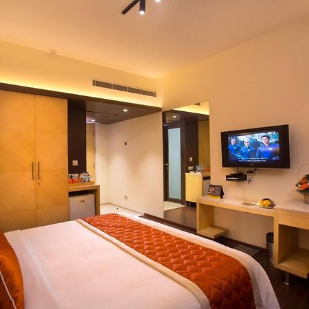 Hotel Langford Keys By Tgi Bangalore Exterior foto