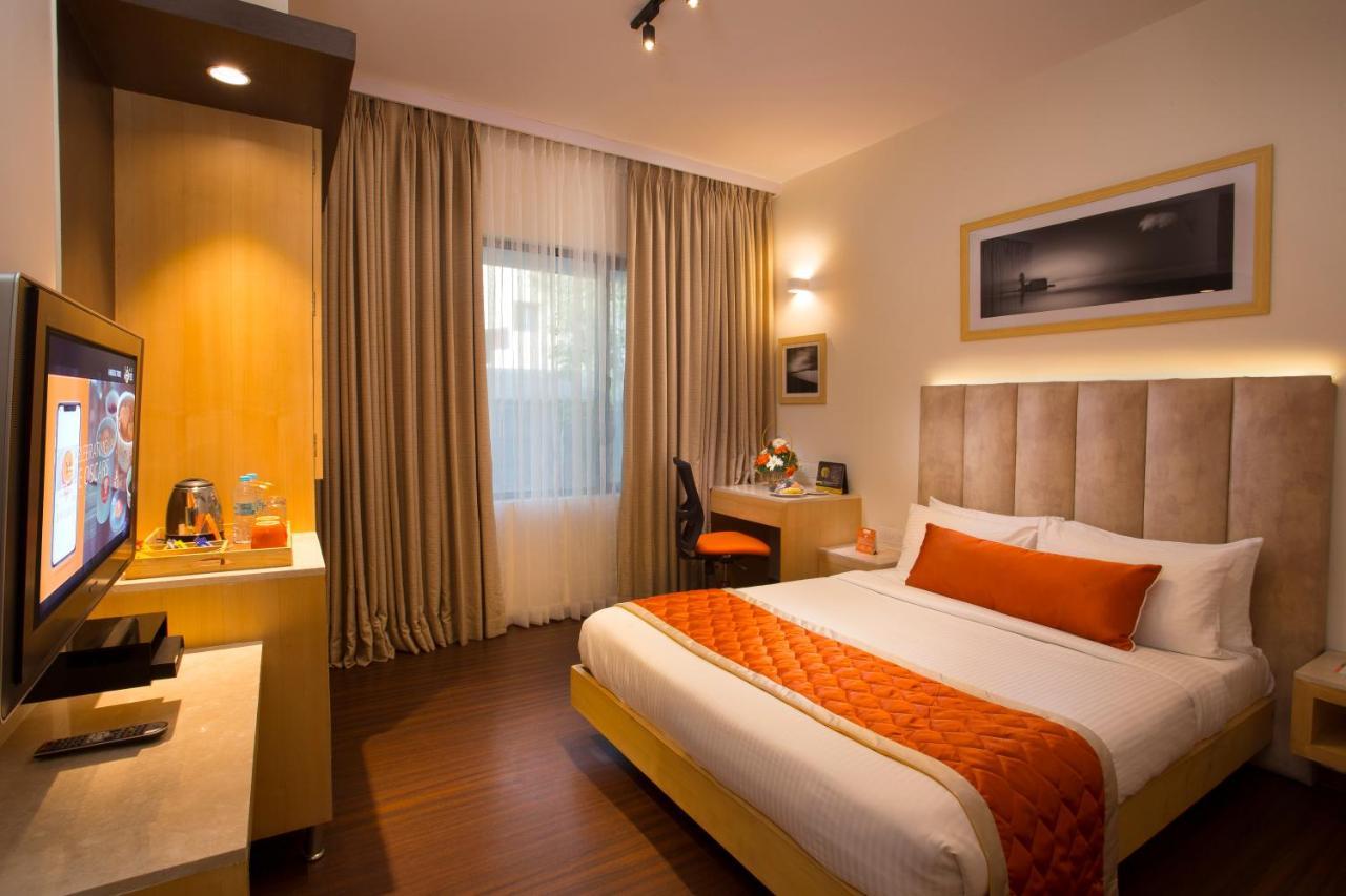 Hotel Langford Keys By Tgi Bangalore Exterior foto