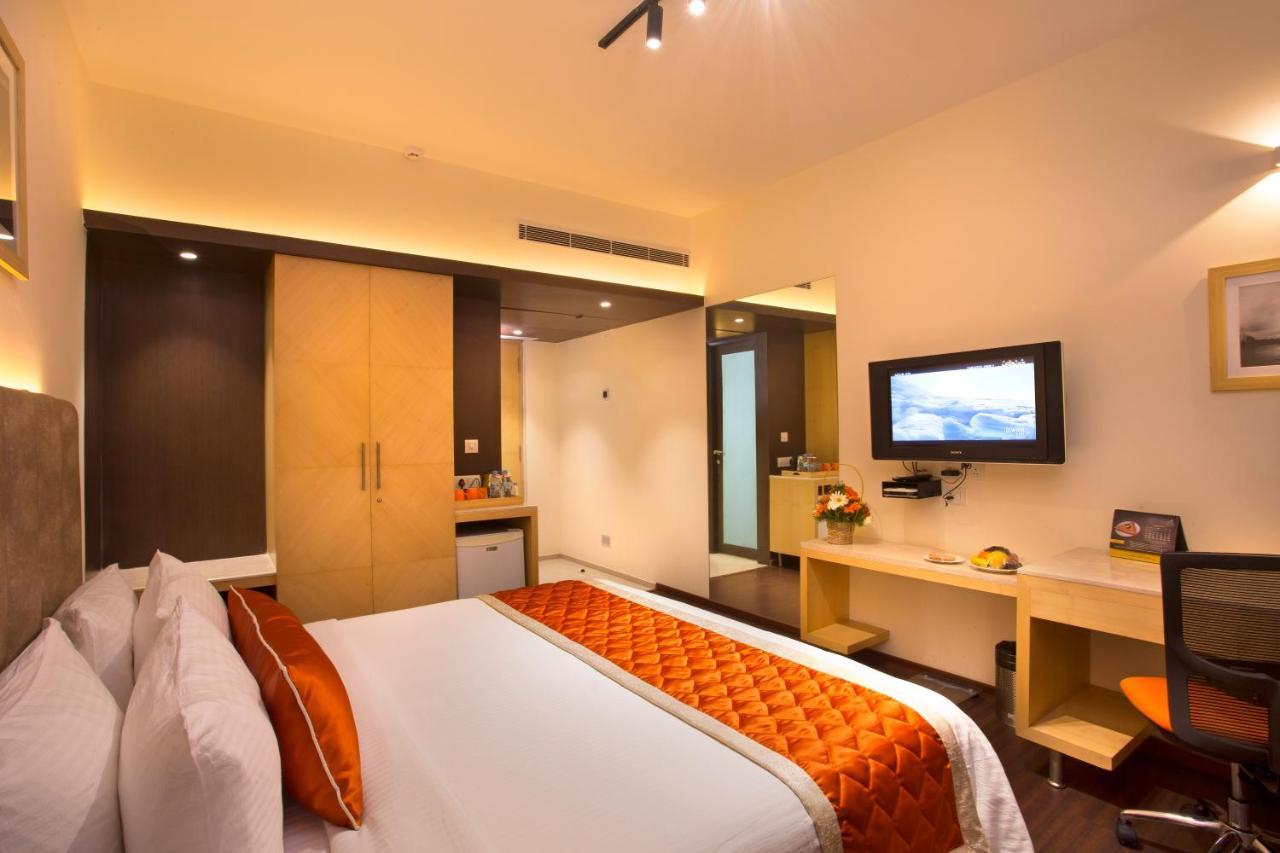 Hotel Langford Keys By Tgi Bangalore Exterior foto